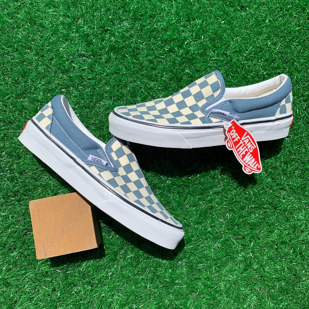 Vans Classic Checkerboard Slip On - Picture 3 of 5
